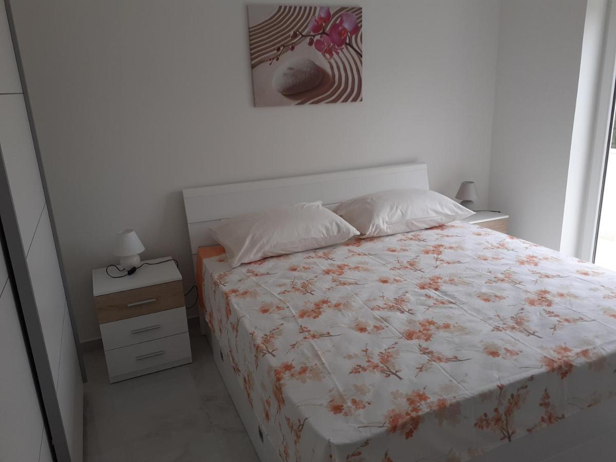 Apartmani Miletić Jelsa  Exterior foto