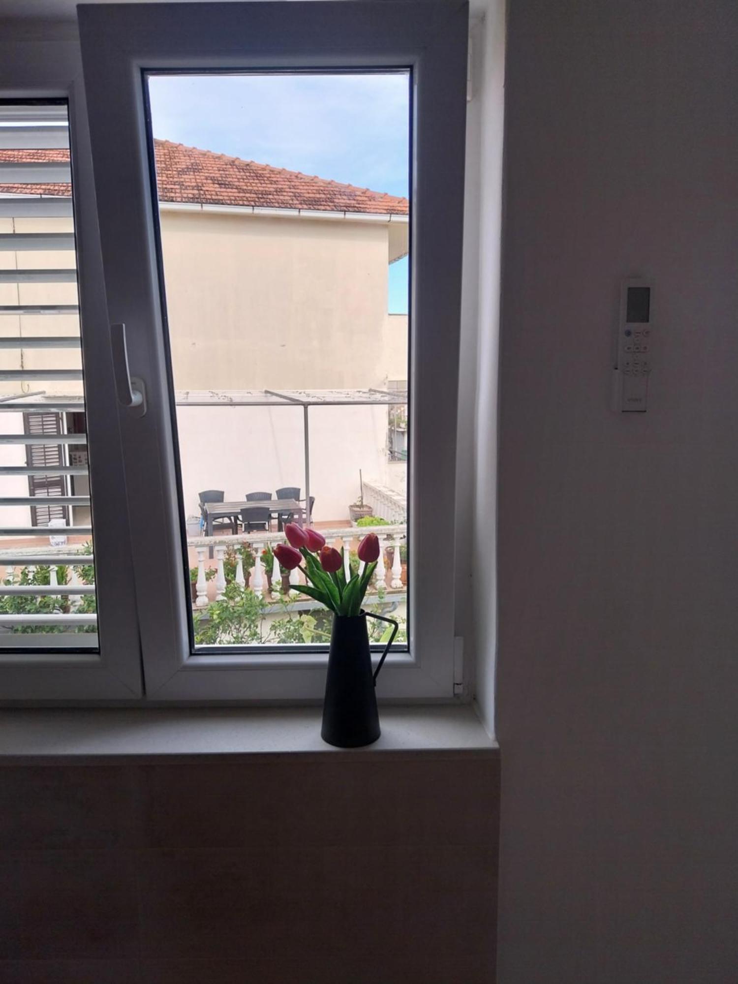 Apartmani Miletić Jelsa  Exterior foto
