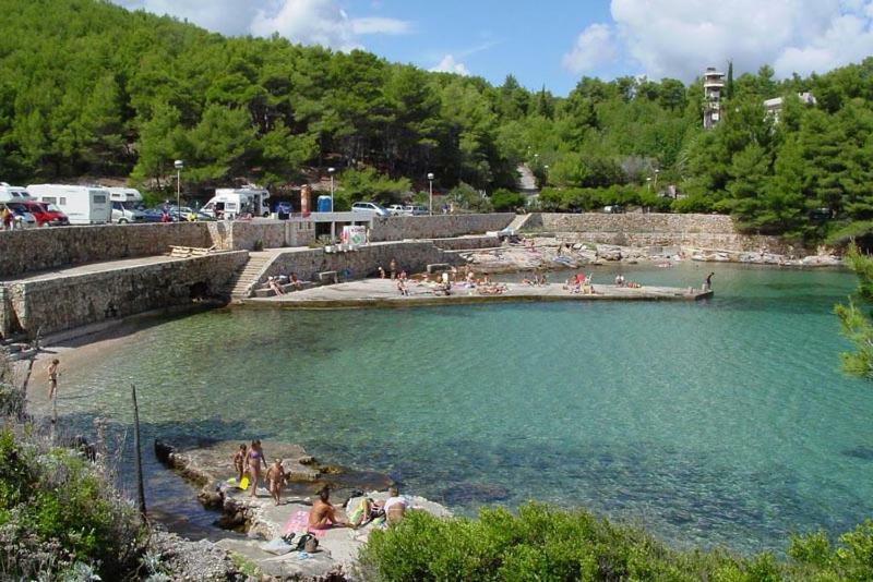Apartmani Miletić Jelsa  Exterior foto