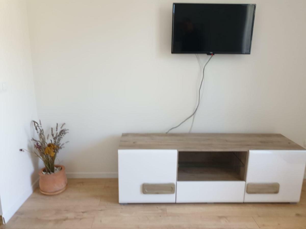 Apartmani Miletić Jelsa  Exterior foto